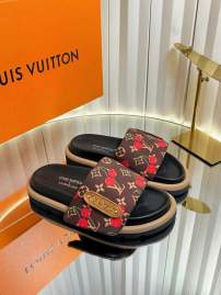 Picture of Louis Vuitton Slippers _SKULVsz35-41mnq1222484